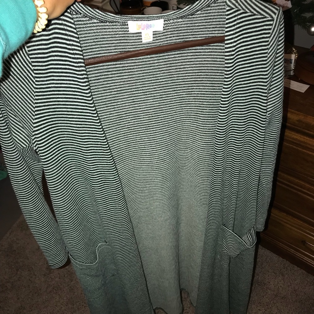 XS LuLaRoe Sarah